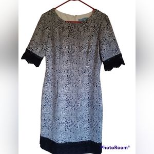 ANTONIO MELANI DRESS HALF SLEEVES LADIES SIZE 8.EXCELLENT PRE-OWNED CONDITION